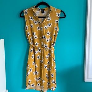Ann Taylor yellow sleeveless collared shirt dress